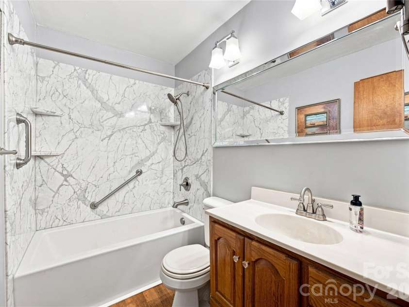 1270 Old Stone House Road, Salisbury, NC 28146.  MLS# CAR4423191, YatesRealty ID 49707. Guest Bathroom