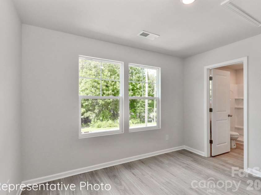 794 Hillard Street, Statesville, NC 28625.  MLS# CAR4423131, YatesRealty ID 49708. 