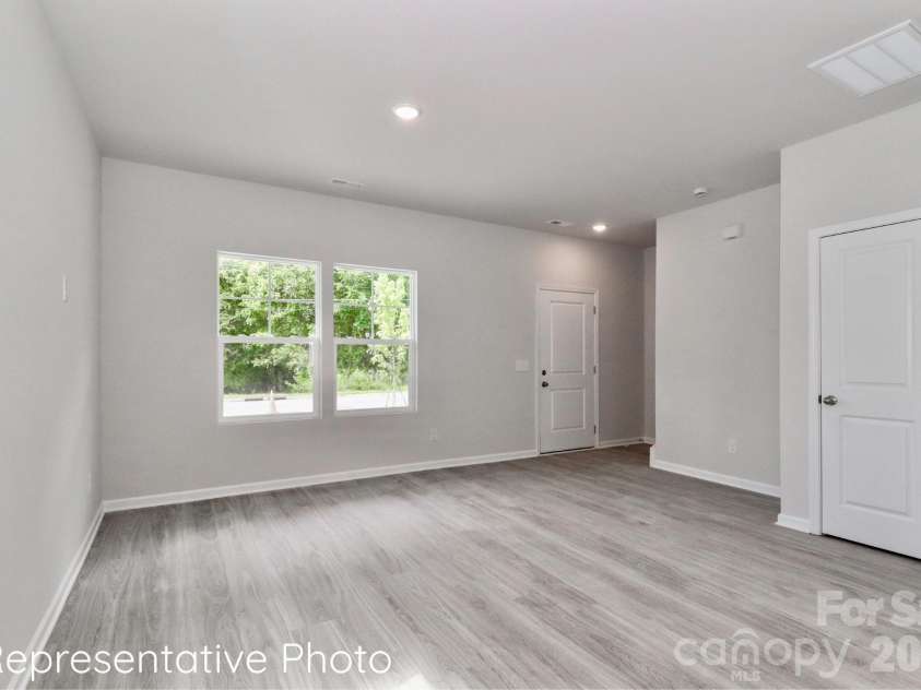 794 Hillard Street, Statesville, NC 28625.  MLS# CAR4423131, YatesRealty ID 49708. 