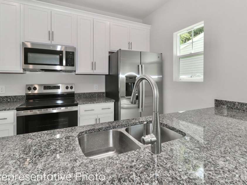 794 Hillard Street, Statesville, NC 28625.  MLS# CAR4423131, YatesRealty ID 49708. Counter tops will be white quartz.