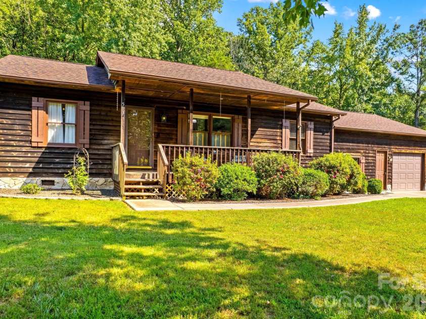 513 Snider Street, Salisbury, NC 28144.  MLS# CAR4421649, YatesRealty ID 49709. 