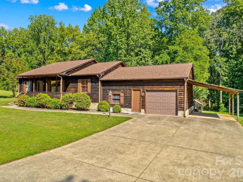 513 Snider Street, Salisbury, NC 28144.  MLS# CAR4421649, YatesRealty ID 49709. 