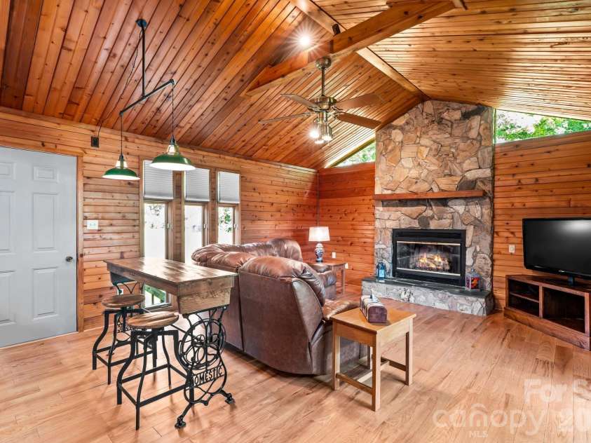 513 Snider Street, Salisbury, NC 28144.  MLS# CAR4421649, YatesRealty ID 49709. 