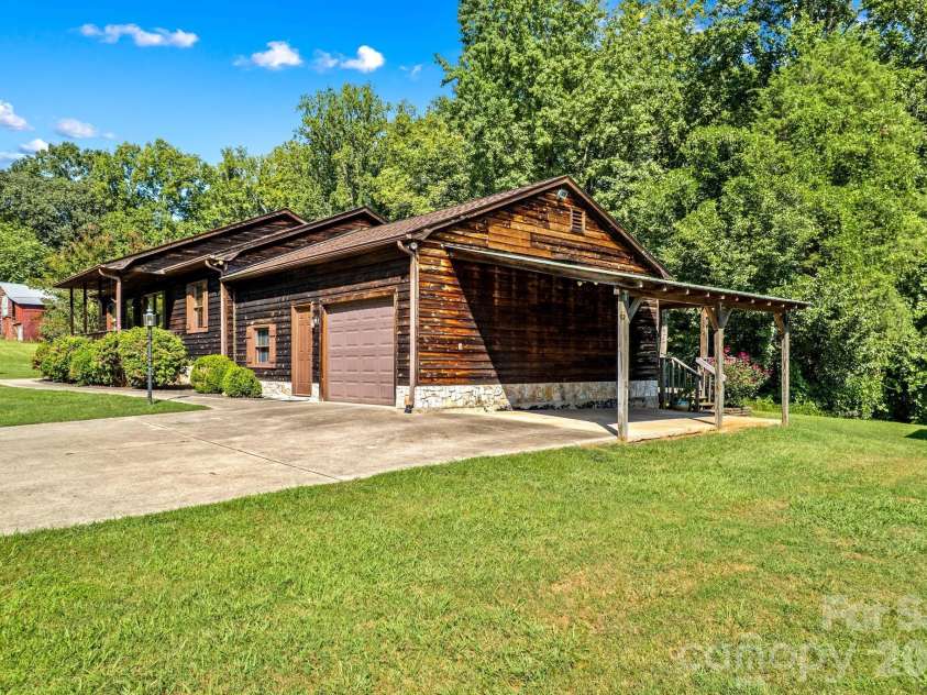513 Snider Street, Salisbury, NC 28144.  MLS# CAR4421649, YatesRealty ID 49709. 
