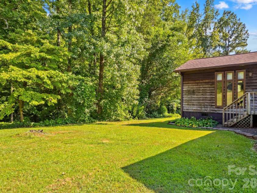 513 Snider Street, Salisbury, NC 28144.  MLS# CAR4421649, YatesRealty ID 49709. 