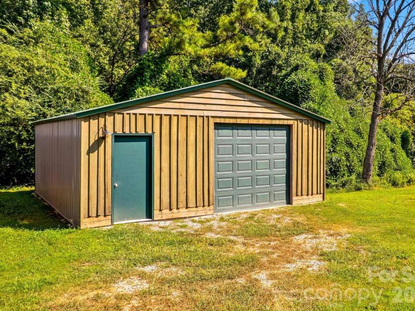 513 Snider Street, Salisbury, NC 28144.  MLS# CAR4421649, YatesRealty ID 49709. 