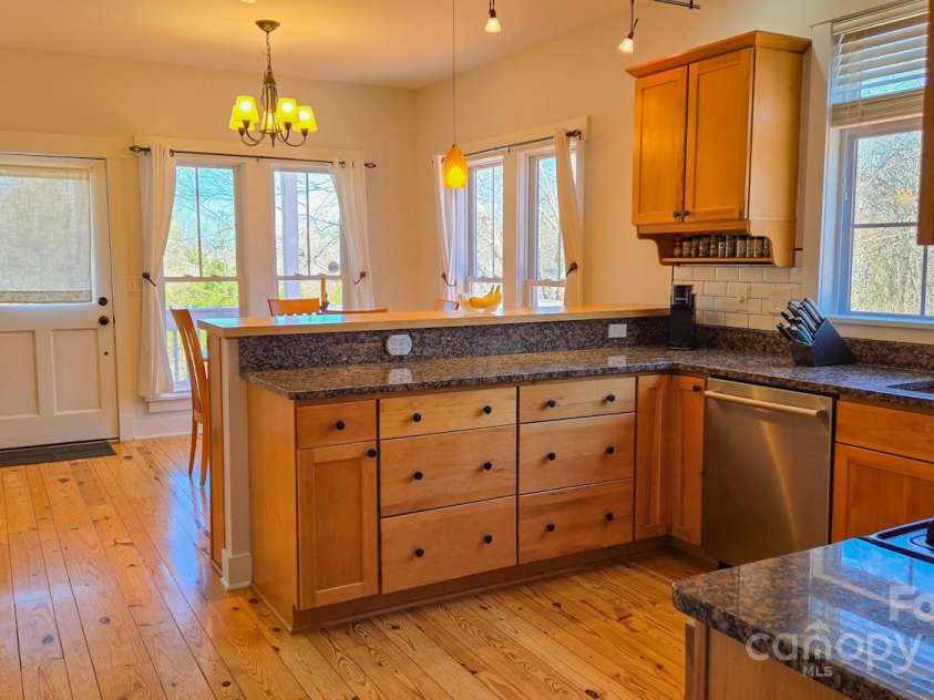 20 Spicebush Lane, Weaverville, NC 28787.  MLS# CAR4228487, YatesRealty ID 4971. 