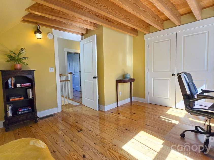 20 Spicebush Lane, Weaverville, NC 28787.  MLS# CAR4228487, YatesRealty ID 4971. 