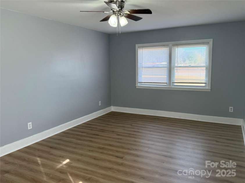 305 Tec Road, Cheraw, SC 29520.  MLS# CAR4324645, YatesRealty ID 4971. 