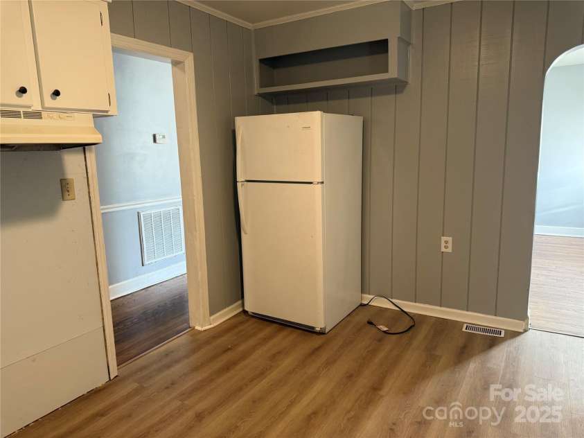 305 Tec Road, Cheraw, SC 29520.  MLS# CAR4324645, YatesRealty ID 4971. 