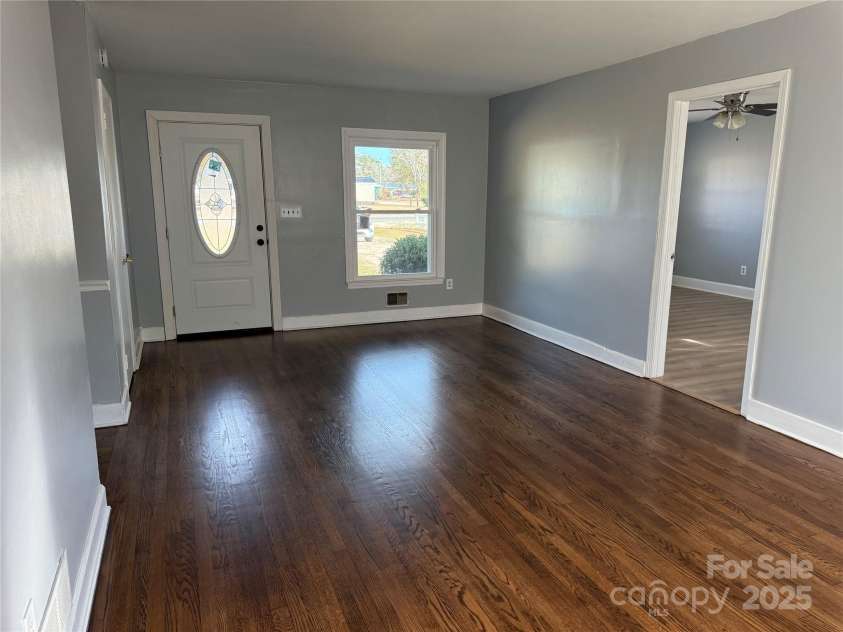 305 Tec Road, Cheraw, SC 29520.  MLS# CAR4324645, YatesRealty ID 4971. 