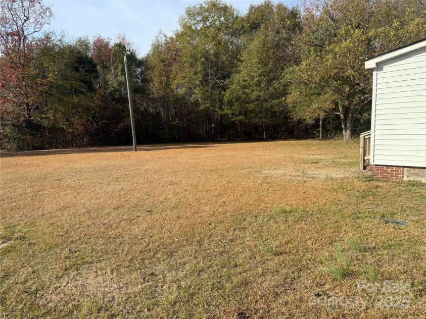 305 Tec Road, Cheraw, SC 29520.  MLS# CAR4324645, YatesRealty ID 4971. 