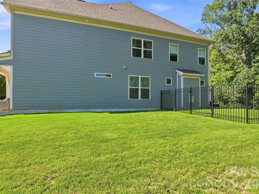 2705 Suffolk Place, Fort Mill, SC 29715.  MLS# CAR4398709, YatesRealty ID 49710. 