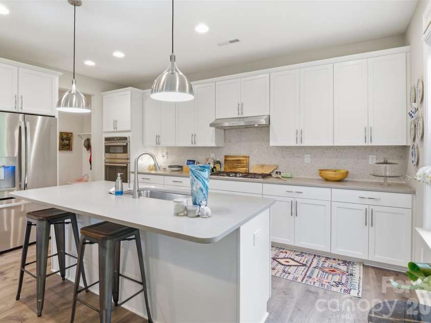 2705 Suffolk Place, Fort Mill, SC 29715.  MLS# CAR4398709, YatesRealty ID 49710. 