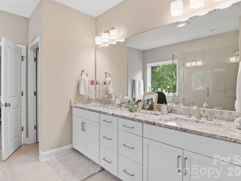 2705 Suffolk Place, Fort Mill, SC 29715.  MLS# CAR4398709, YatesRealty ID 49710. 