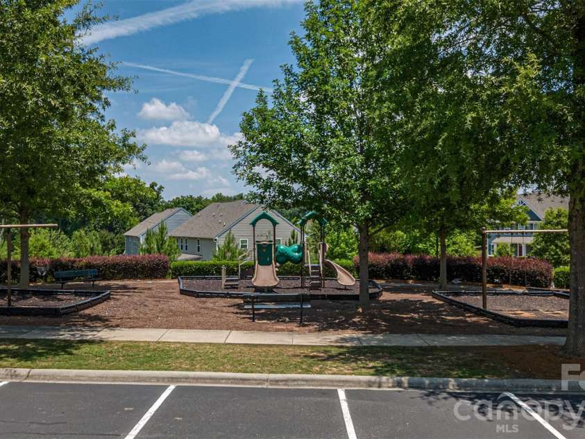 2705 Suffolk Place, Fort Mill, SC 29715.  MLS# CAR4398709, YatesRealty ID 49710. 