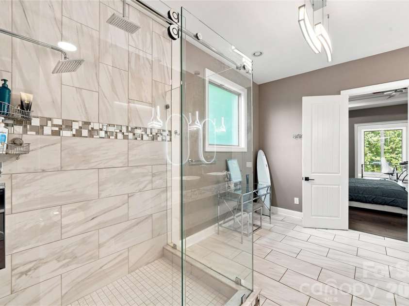 8007 Glen Abbey Circle, Stanley, NC 28164.  MLS# CAR4423031, YatesRealty ID 49712. 