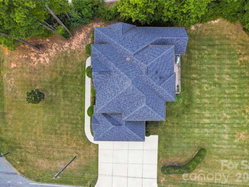 8007 Glen Abbey Circle, Stanley, NC 28164.  MLS# CAR4423031, YatesRealty ID 49712. 