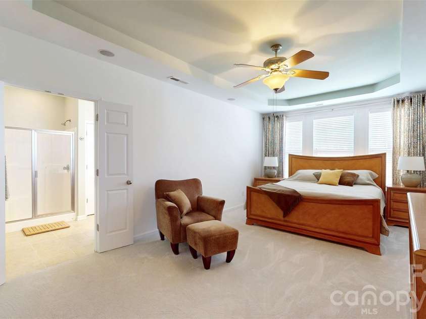 6005 Lillyshire Place, Charlotte, NC 28213.  MLS# CAR4422829, YatesRealty ID 49713. 