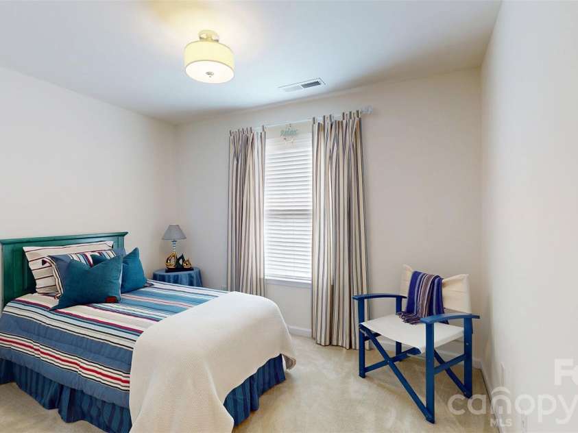 6005 Lillyshire Place, Charlotte, NC 28213.  MLS# CAR4422829, YatesRealty ID 49713. 