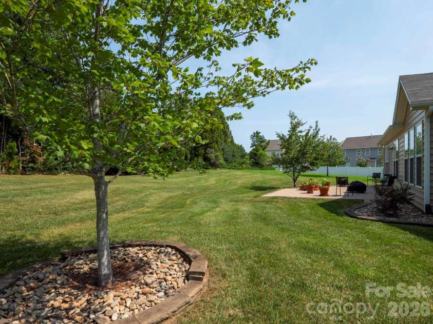6005 Lillyshire Place, Charlotte, NC 28213.  MLS# CAR4422829, YatesRealty ID 49713. 