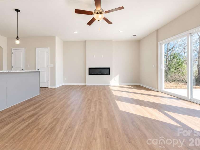 3031 Aberleaf Lane, Charlotte, NC 28227.  MLS# CAR4423203, YatesRealty ID 49714. 
