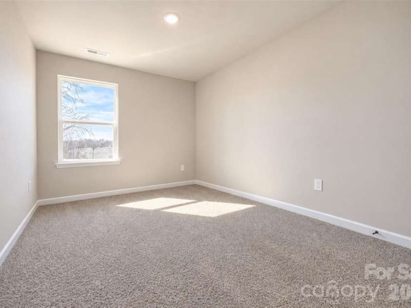 3031 Aberleaf Lane, Charlotte, NC 28227.  MLS# CAR4423203, YatesRealty ID 49714. 