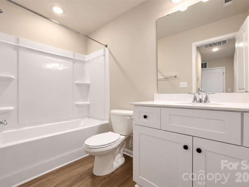 3031 Aberleaf Lane, Charlotte, NC 28227.  MLS# CAR4423203, YatesRealty ID 49714. 