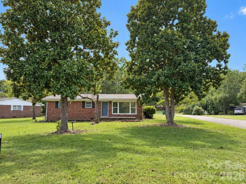 506 Elm Street, Norwood, NC 28128.  MLS# CAR4422927, YatesRealty ID 49718. Corner lot!