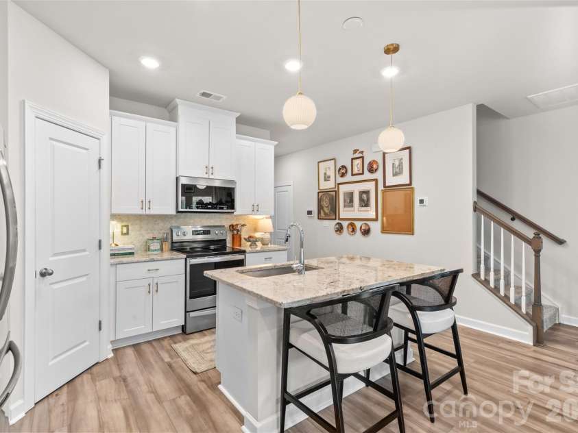 524 Tayberry Lane, Fort Mill, SC 29715.  MLS# CAR4420394, YatesRealty ID 49719. 
