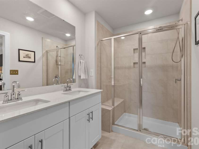 524 Tayberry Lane, Fort Mill, SC 29715.  MLS# CAR4420394, YatesRealty ID 49719. 