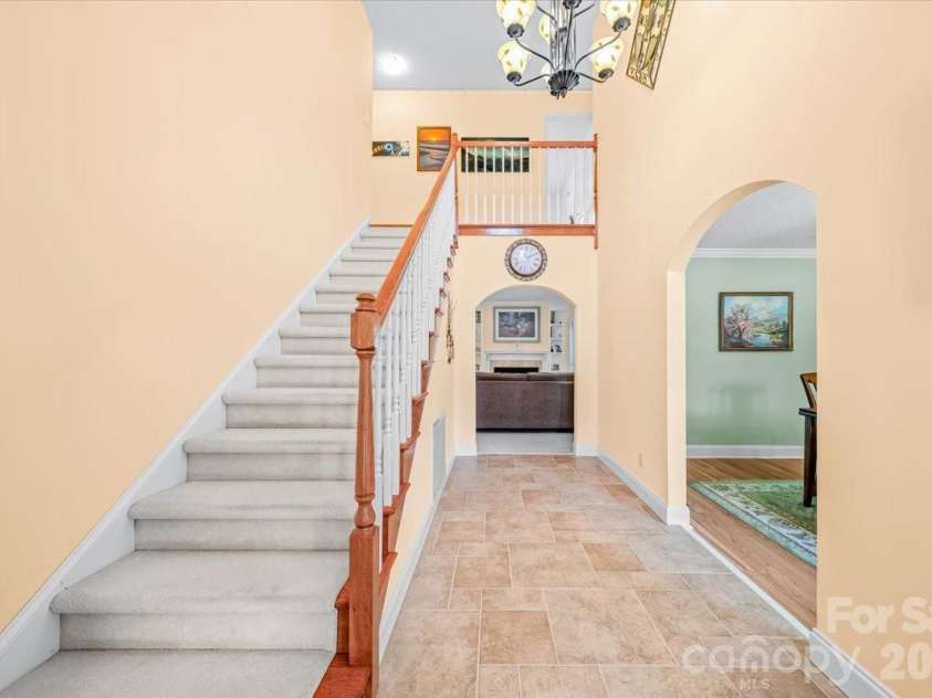 16601 Jefferson Place, Fort Mill, SC 29708.  MLS# CAR4351321, YatesRealty ID 4972. Entry/Foyer