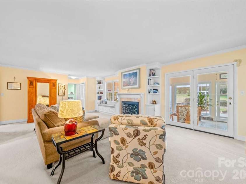 16601 Jefferson Place, Fort Mill, SC 29708.  MLS# CAR4351321, YatesRealty ID 4972. Living Room
