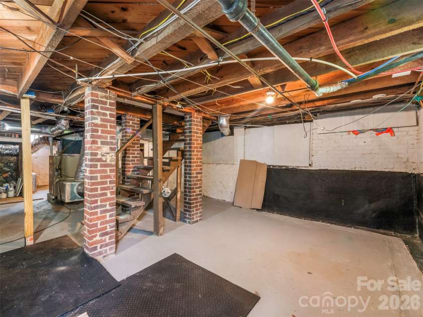 201 Brandywine Road, Charlotte, NC 28209.  MLS# CAR4423103, YatesRealty ID 49720. 