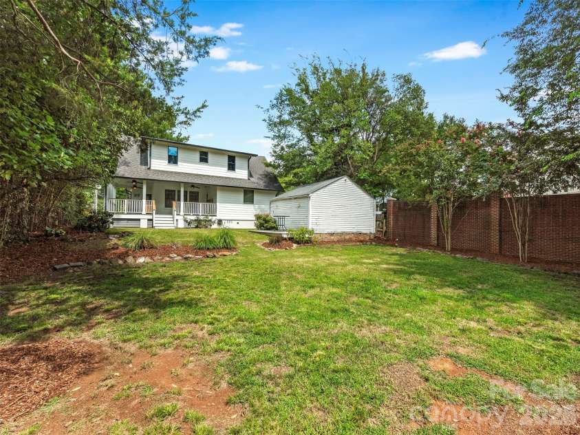201 Brandywine Road, Charlotte, NC 28209.  MLS# CAR4423103, YatesRealty ID 49720. 