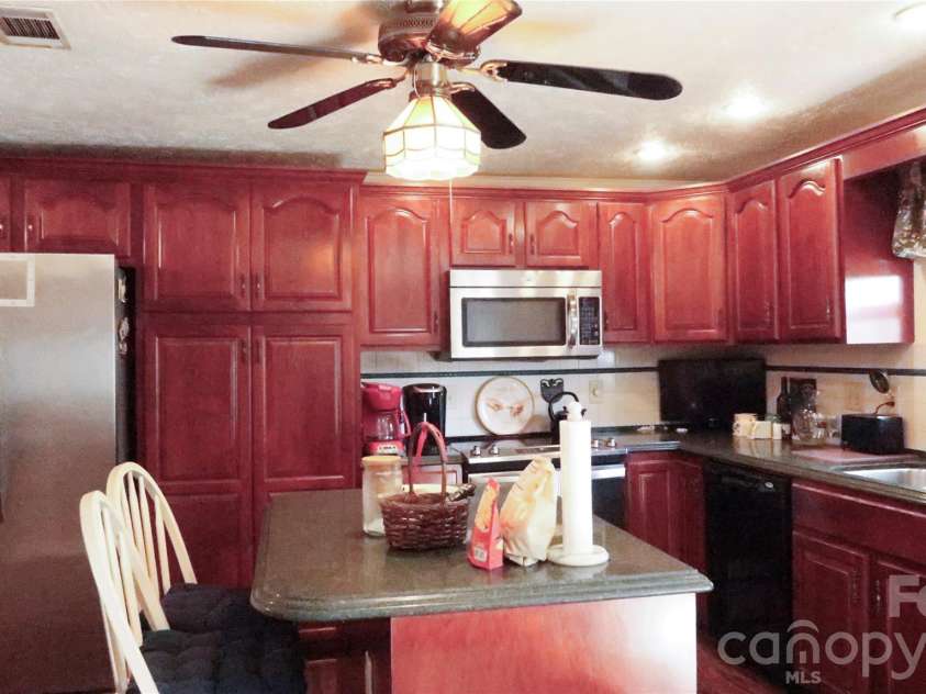 114 Tamer Road, Mooresville, NC 28117.  MLS# CAR4422602, YatesRealty ID 49724. 