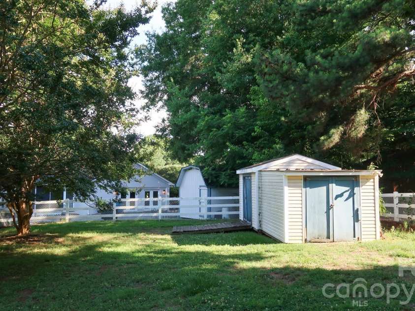114 Tamer Road, Mooresville, NC 28117.  MLS# CAR4422602, YatesRealty ID 49724. 