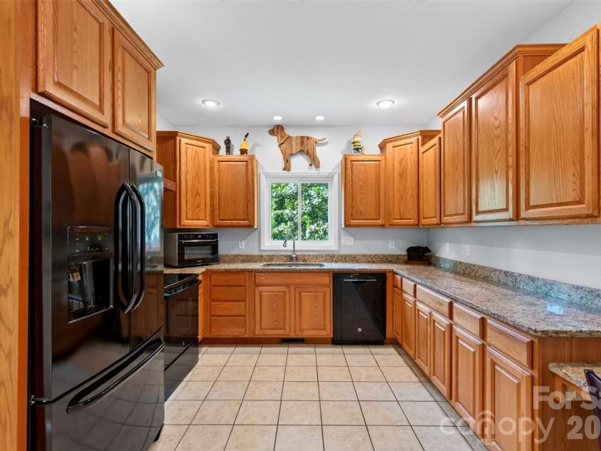 767 Hunnicut Mountain Road, Marion, NC 28752.  MLS# CAR4420437, YatesRealty ID 49727. 