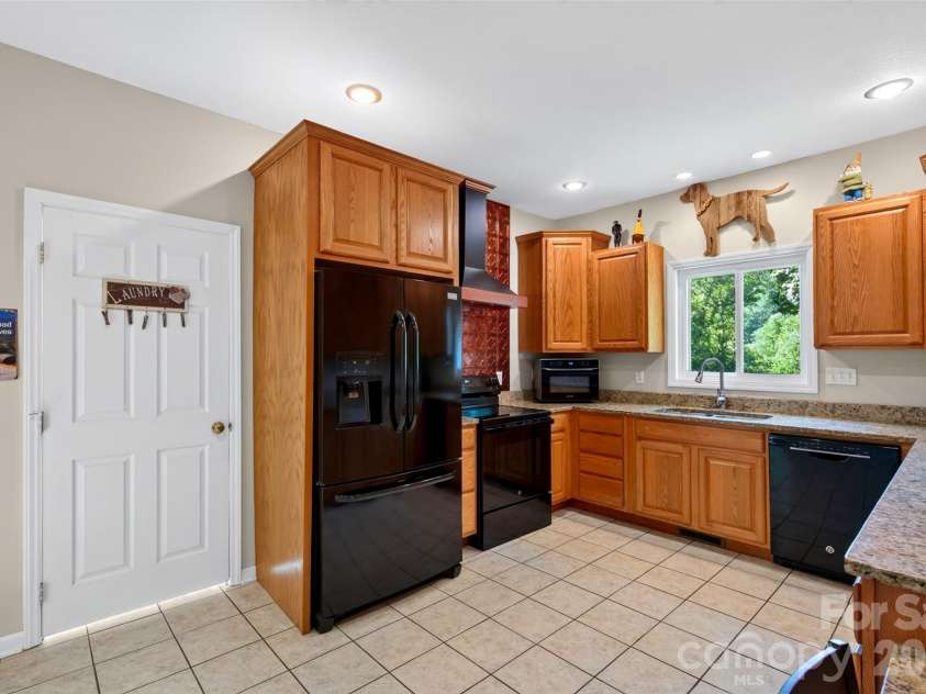 767 Hunnicut Mountain Road, Marion, NC 28752.  MLS# CAR4420437, YatesRealty ID 49727. 