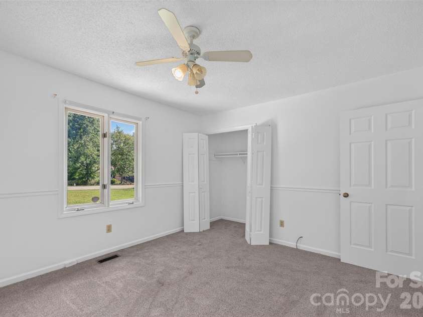 1711 Piney Road, Hickory, NC 28602.  MLS# CAR4423170, YatesRealty ID 49728. 
