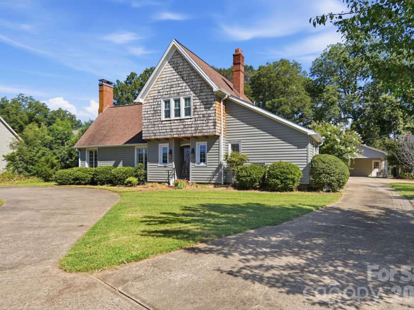 1351 Marion Street, Shelby, NC 28150.  MLS# CAR4423248, YatesRealty ID 49730. 