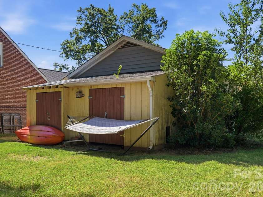 1351 Marion Street, Shelby, NC 28150.  MLS# CAR4423248, YatesRealty ID 49730. 