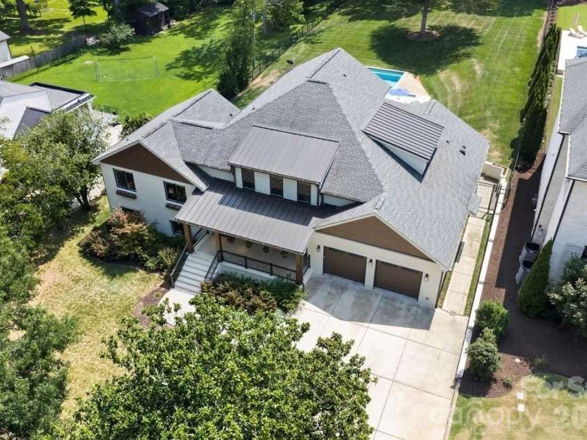 842 Linda Lane, Charlotte, NC 28211.  MLS# CAR4422188, YatesRealty ID 49731. 
