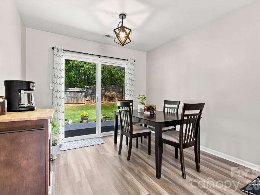 119 Sweet Martha Drive, Mooresville, NC 28115.  MLS# CAR4414324, YatesRealty ID 49732. Dining