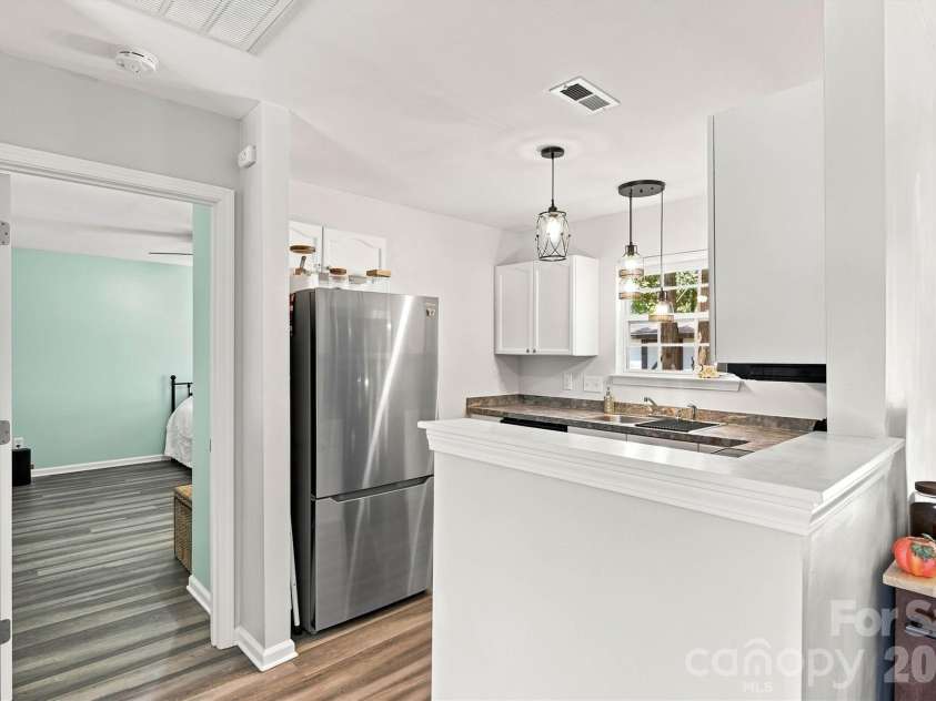 119 Sweet Martha Drive, Mooresville, NC 28115.  MLS# CAR4414324, YatesRealty ID 49732. Kitchen