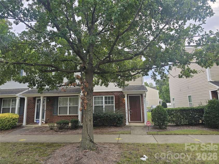 4657 Johnston Oehler Road, Charlotte, NC 28269.  MLS# CAR4422186, YatesRealty ID 49733. 