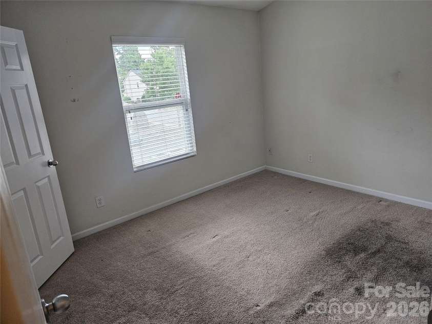 4657 Johnston Oehler Road, Charlotte, NC 28269.  MLS# CAR4422186, YatesRealty ID 49733. 