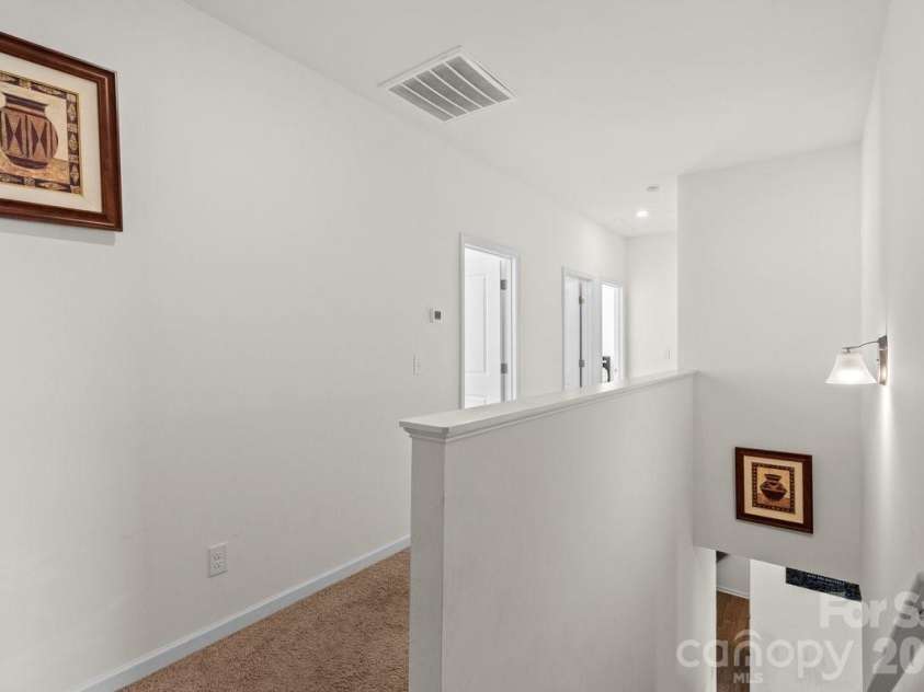 9011 Evercrisp Lane, Charlotte, NC 28215.  MLS# CAR4422457, YatesRealty ID 49734. 