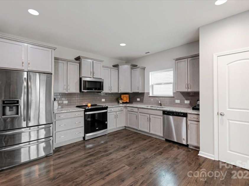 5143 Arbordale Way, Mount Holly, NC 28120.  MLS# CAR4239890, YatesRealty ID 4974. 