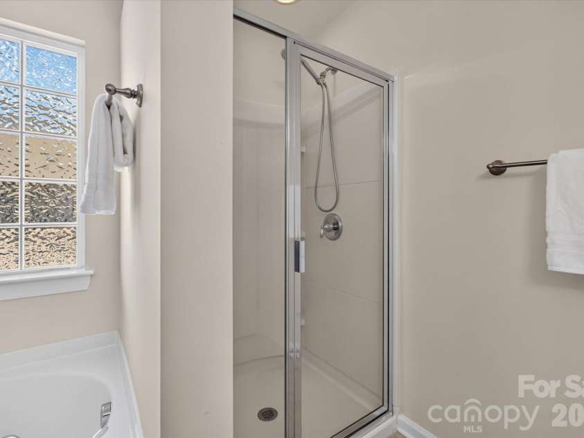 5248 Allison Lane, Charlotte, NC 28277.  MLS# CAR4422907, YatesRealty ID 49741. 